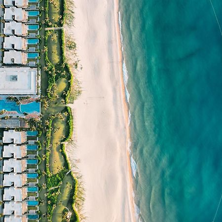 The Ocean Resort By Fusion Куинён Экстерьер фото