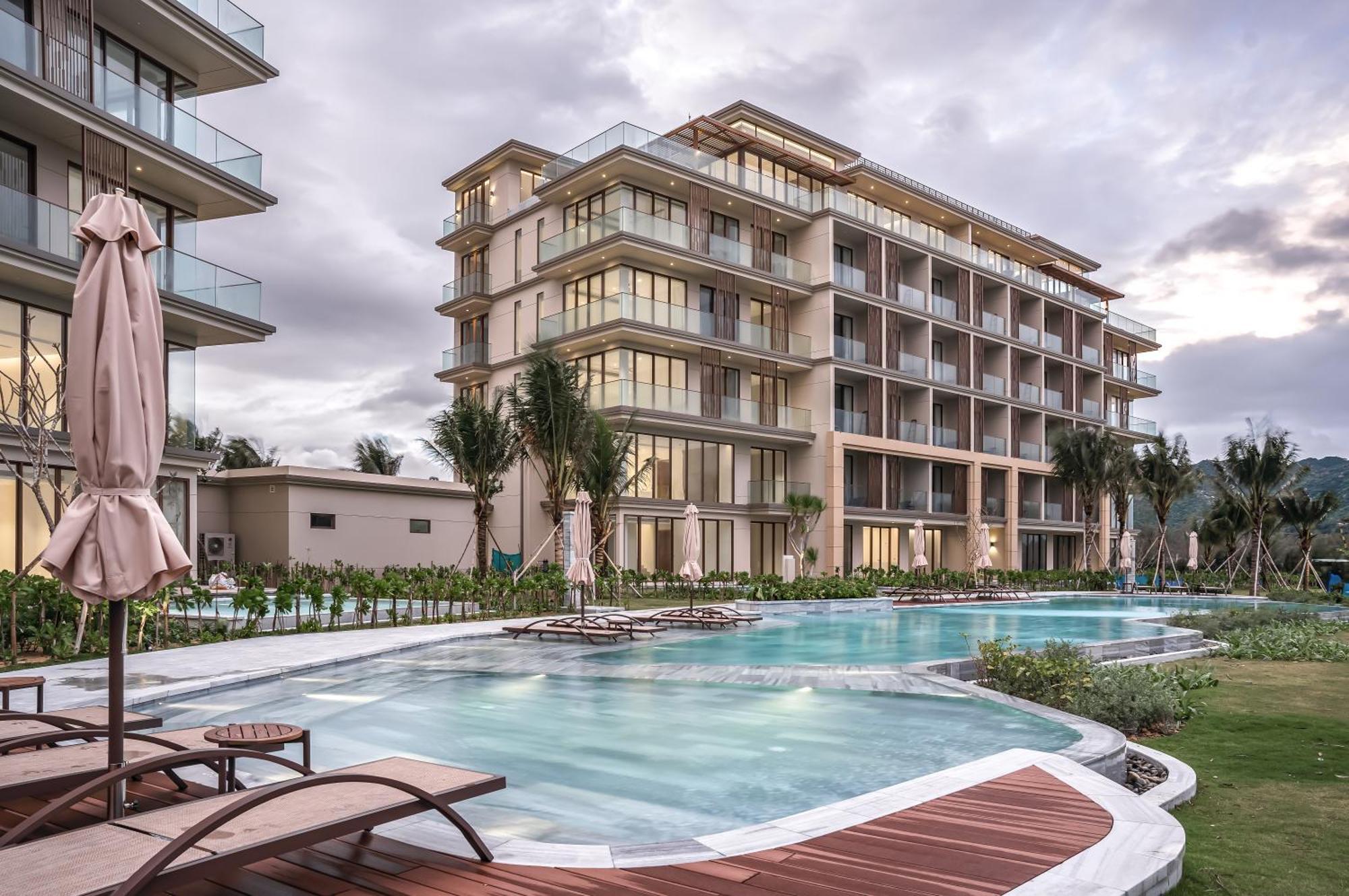 The Ocean Resort By Fusion Куинён Экстерьер фото